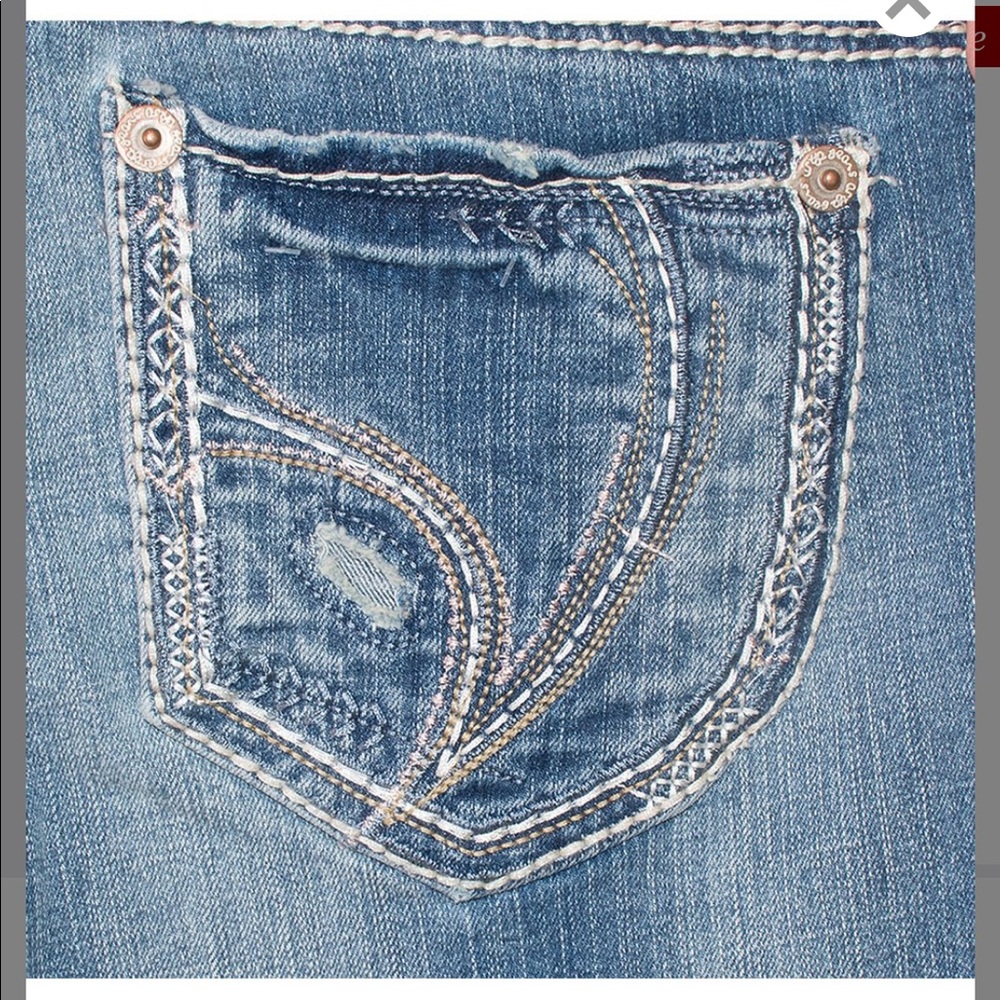 Ariya straight legged distressed jeans sized 14